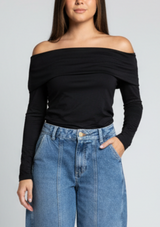 Buzo Cuello Bandeja Negro