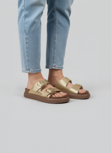 Sandalias Caro Doradas