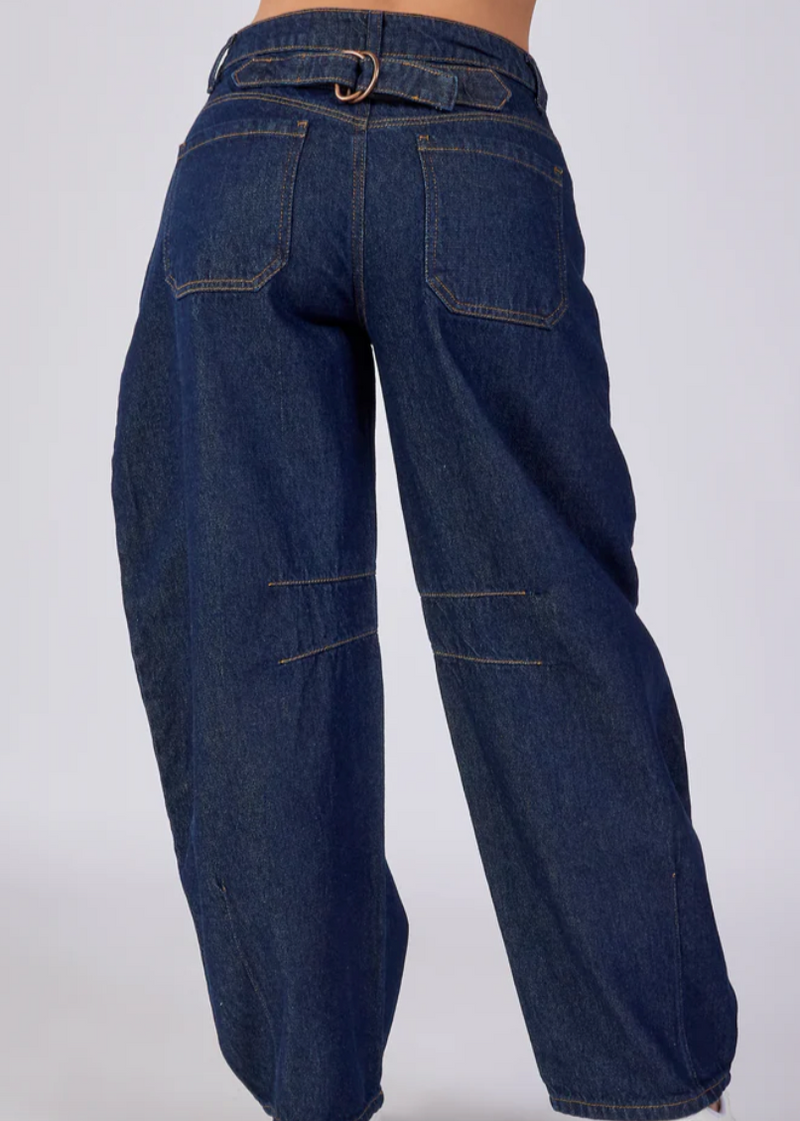 Barrel Jean back USH
