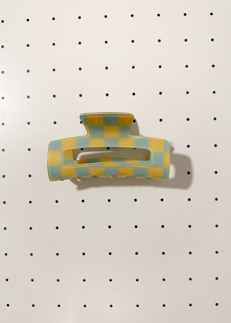 Chess Hair Claw clip amarillo