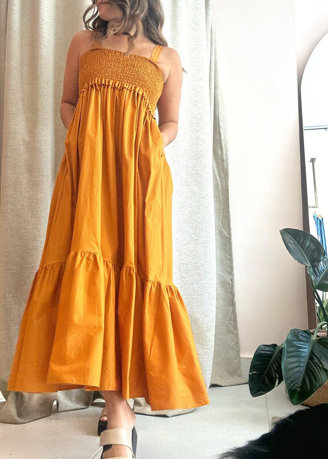 Vestido Positano mostaza bolsillos